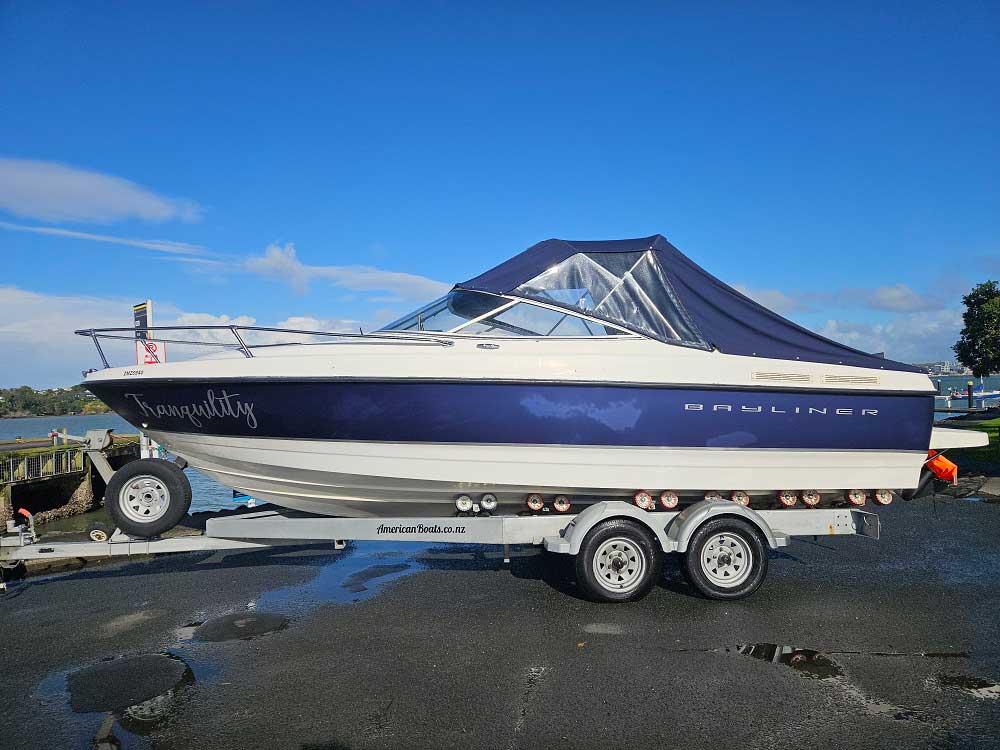 bayliner 2152-2003-cuddy