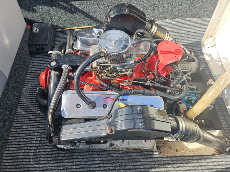 v8 nautique-engine