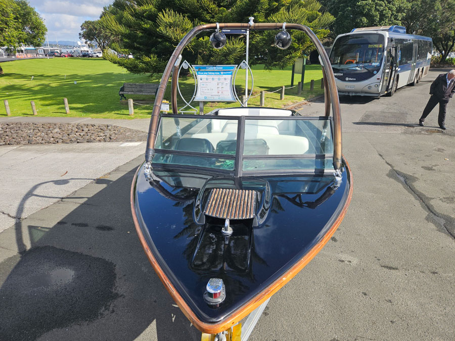 wakeboard v8-stereo-nautique-nz