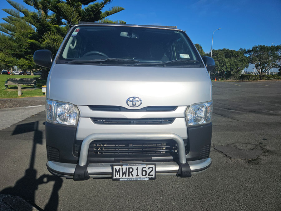 3 hiace-van-2014